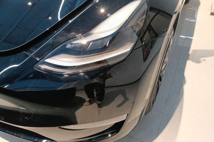 Used Tesla Model Y 2021 Long-Range All-Wheel-Drive Version
