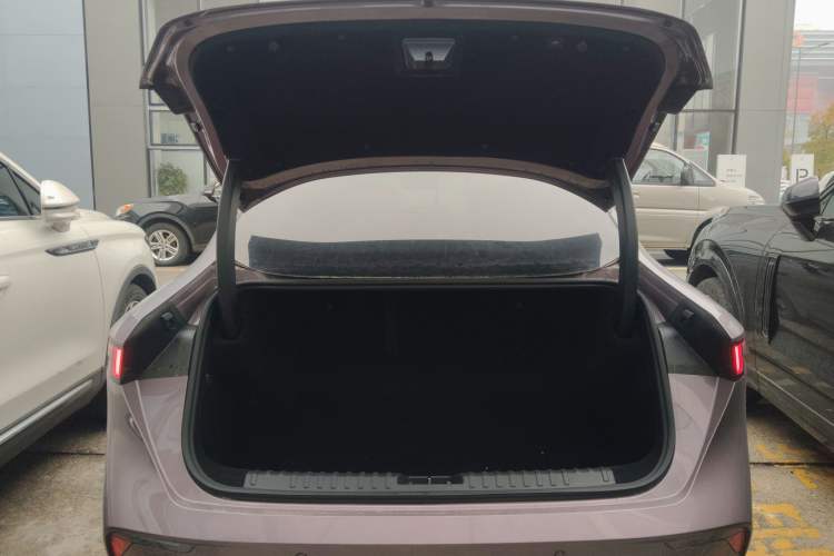 Used Lynk & Co 07 2026 Model 126 Long-Range Ultra H7