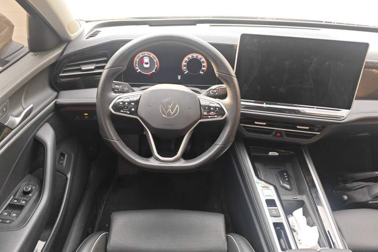 Used Volkswagen Magotan 2024 380TSI DSG Prestige Edition DaMai Package
