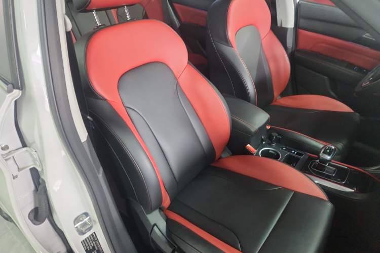 Used Haval H2 2018 Blue-Label 1.5T Dual-Clutch Two-Wheel-Drive Luxury Model
