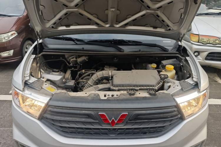 Used Wuling Hongguang V 2022 1.5L Jingqu Edition Electric-Assist LAR
