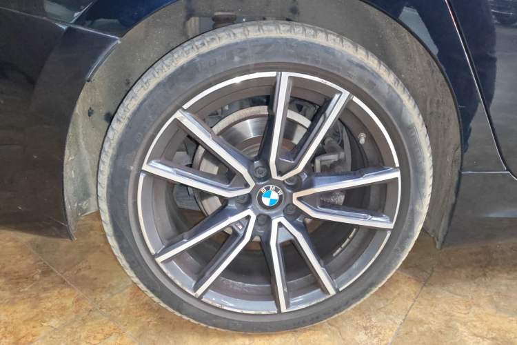 Used BMW 3 Series 2021 Second Facelift 325Li M Sport Package