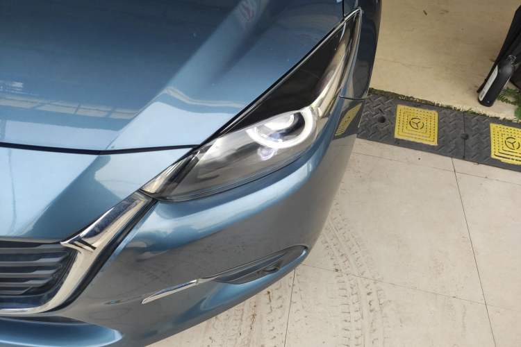 Used Mazda Mazda 3 Axela 2017 Sedan 1.5L Automatic Luxury Model Emission Standard China V