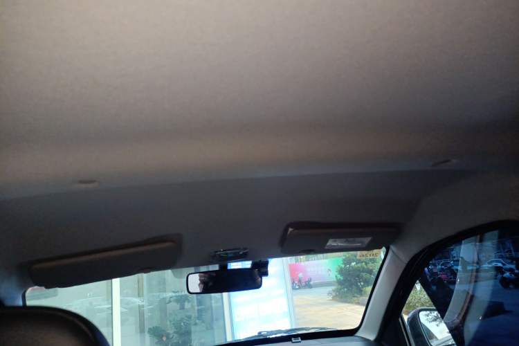 Used Dongfeng NAMMI BOX 2022 Chasing Wind Edition 331 km Standard Model
