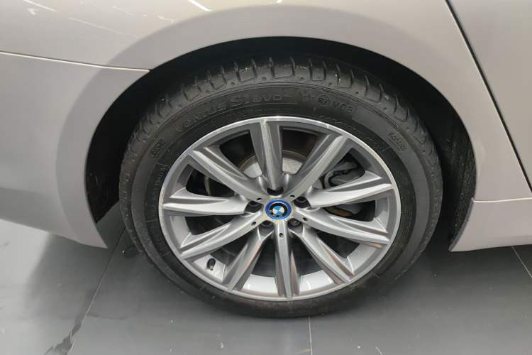 Used BMW 5 Series New Energy 2019 530Le Luxury Package
