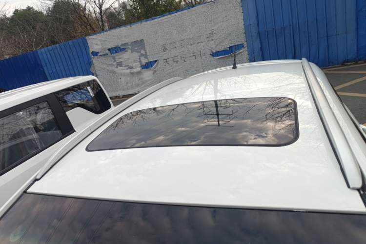 Used Geely Auto Emgrand 2017 Hatchback RS Million Edition 1.5L CVT Upward Version
