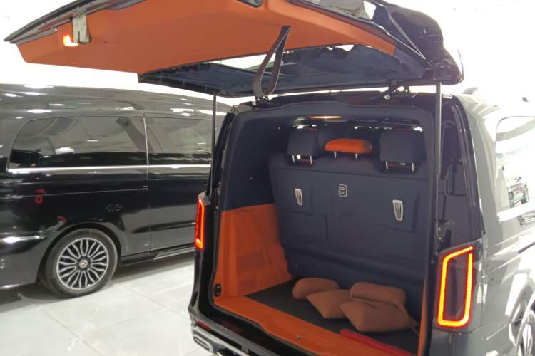 Used Mercedes-Benz Vito 2023 2.0T Business Version 7 Seats
