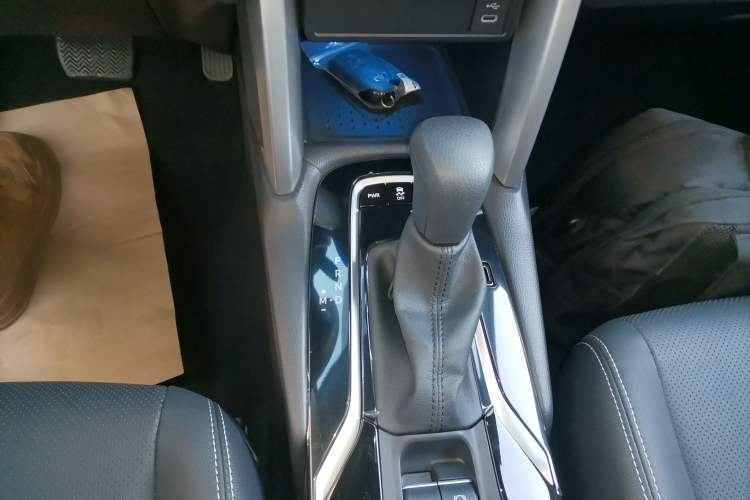 Used Toyota FRONTLANDER 2024 2.0L CVT Luxury Edition
