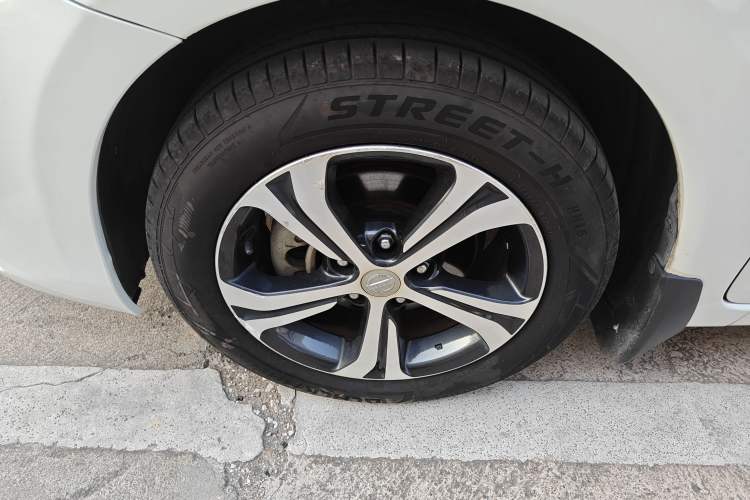 Used Nissan Tiida 2016 1.6L CVT Smart Drive Edition
