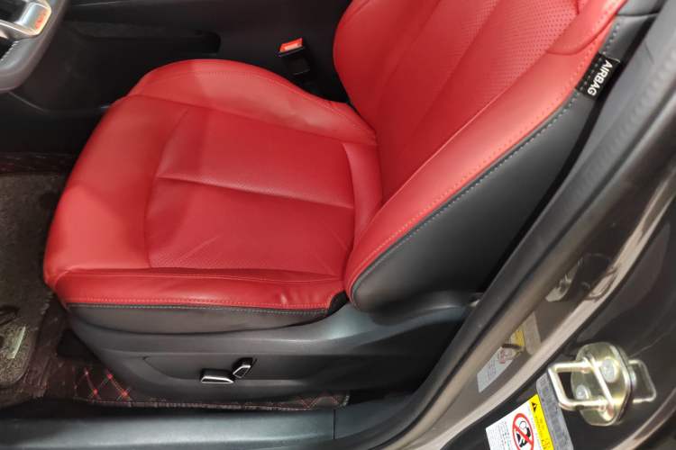 Used Changan UNI-T 2020 1.5T Prestige Version
