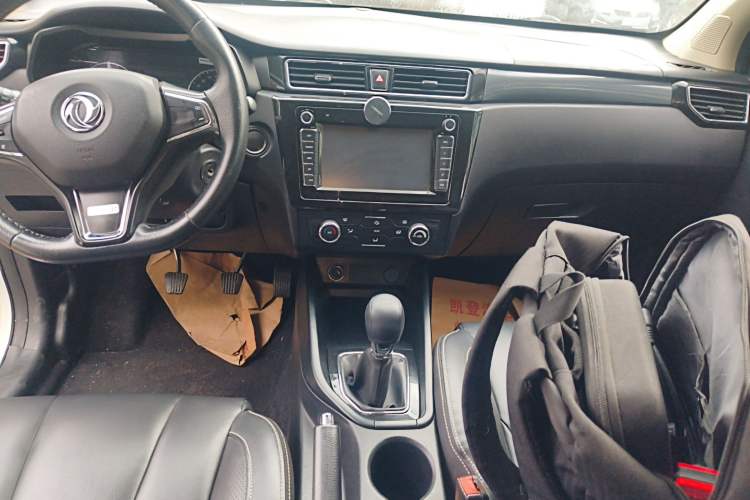 Used Dongfeng Fengon 580 2016 1.8L Manual Comfort Model