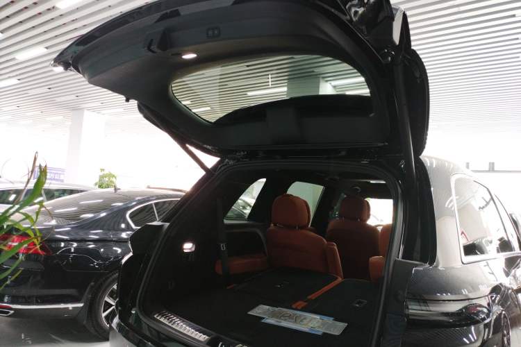 Used Li Auto L8 2024 Pro Model
