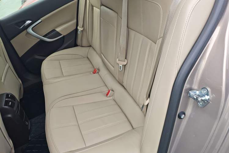 Used Buick Regal 2015 2.0L Elite Fashion Edition
