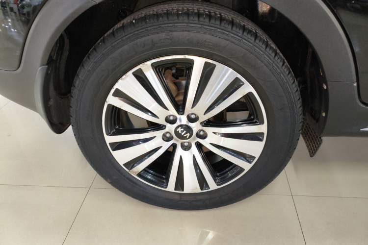 Used Kia Sportage R 2015 2.0L Automatic Two-Wheel Drive DLX Model