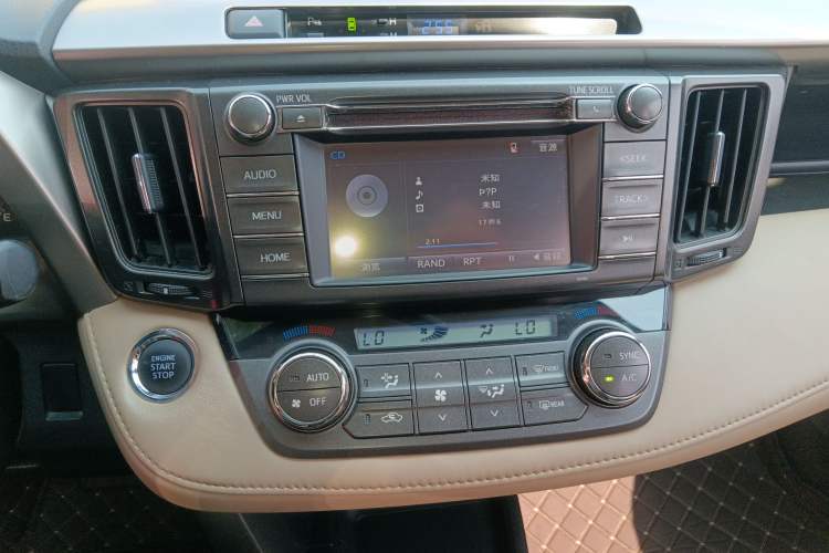 Used Toyota RAV4 2013 2.0L CVT Four-Wheel Drive New Edition
