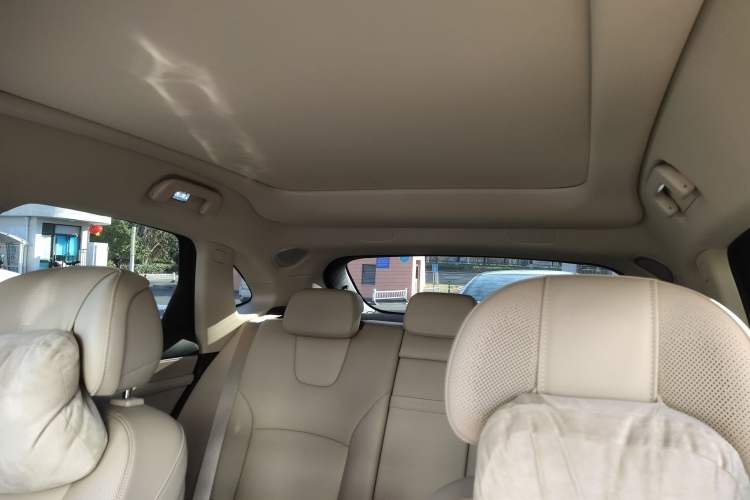 Used Hima AITO M5 2025 Extended-Range Ultra All-Wheel-Drive Version
