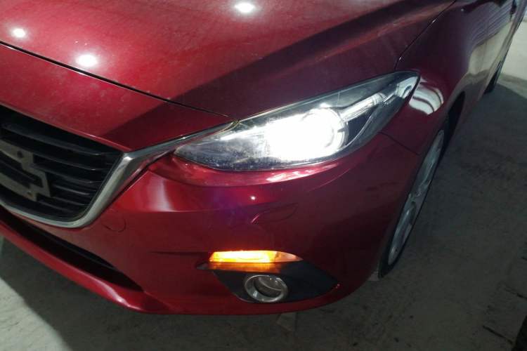 Used Mazda Mazda 3 Axela 2014 Hatchback 2.0L Automatic Flagship Model