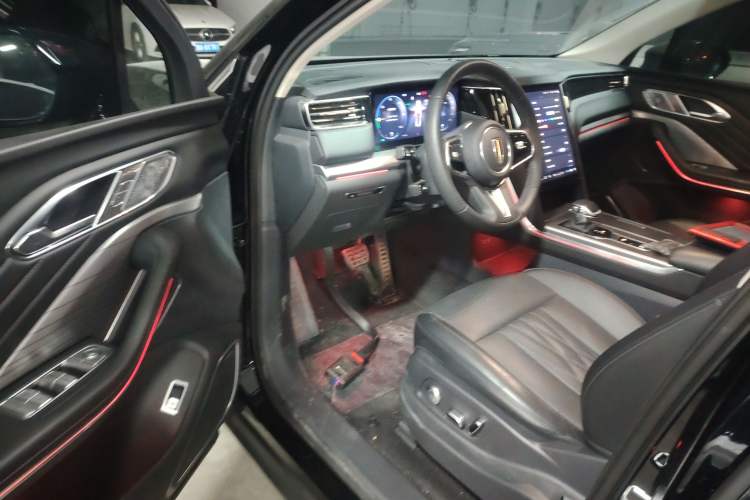 Used Hongqi HS7 PHEV 2024 2.0T PHEV Two-Wheel Drive Flagship Edition 7 Seats
