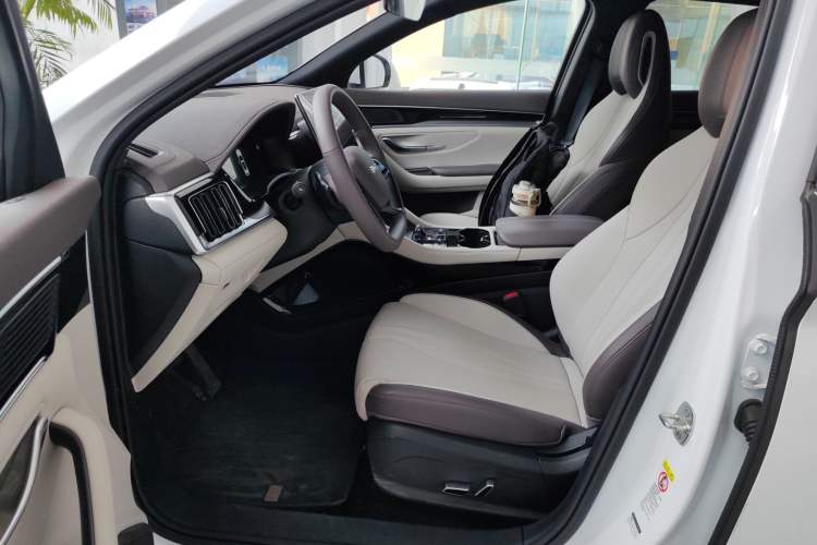 Used BYD Song PLUS New Energy 2025 DM-i Smart Drive 112KM Prestige Model
