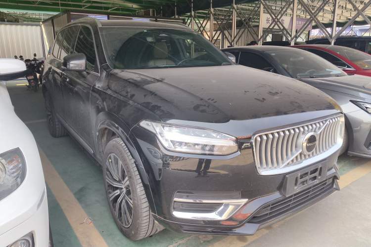 Used Volvo XC90 2023 B5 SmartDrive Luxury Edition 5 Seats