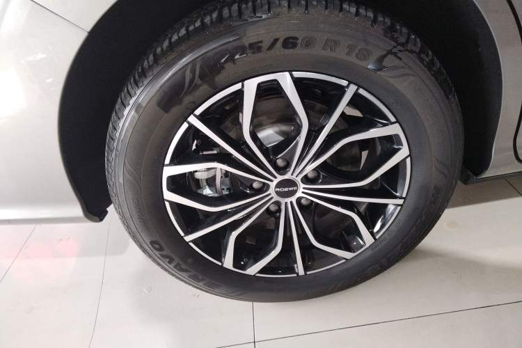 Used Roewe iMAX8 New Energy 2025 1.5T DMH Lu Zun Deluxe Edition
