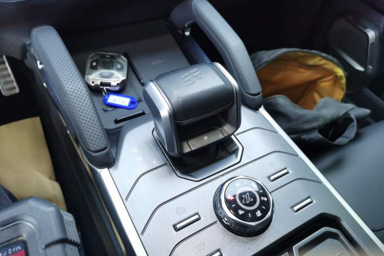 Used JETOUR Traveler 2023 2.0T All-Wheel-Drive CrossPRO