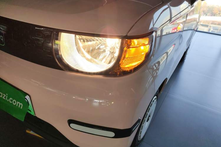 Used Chery QQ Ice Cream 2024 Edition Youth Version 120km Milkshake