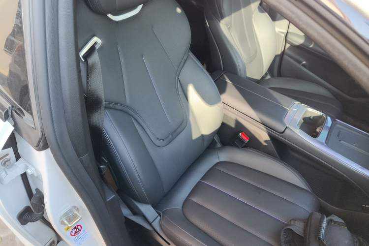 Used  L07 2024 230Max Range-Extended Version
