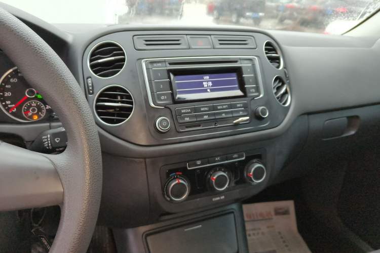 Used Volkswagen Tiguan 2016 280TSI Automatic Two-Wheel-Drive Silk Road Style Edition
