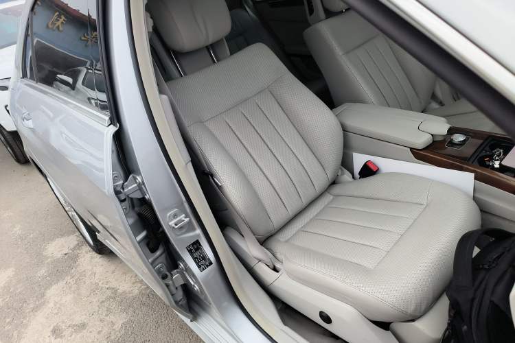 Used Mercedes-Benz E-Class 2014 E 300 L
