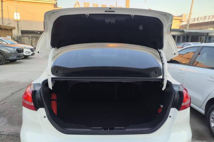 Used Ford Focus 2017 Sedan 1.6L Manual Comfort Plus SmartDrive Edition
