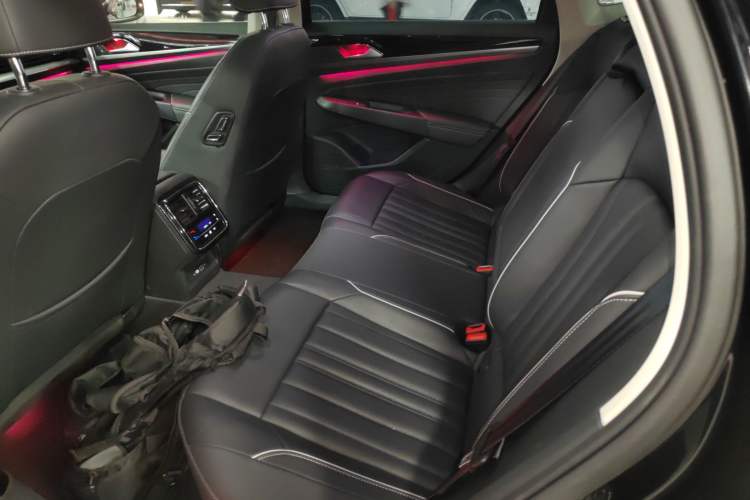 Used Volkswagen Passat 2022 330TSI Starry Luxury Edition
