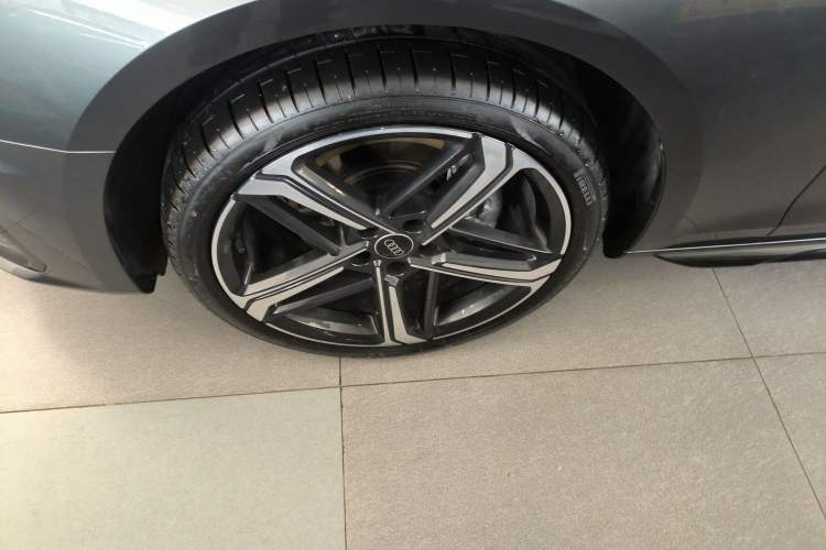 Used Audi A4L 2025 2 Million Units Enjoyment Version 40 TFSI Luxury Dynamic Edition
