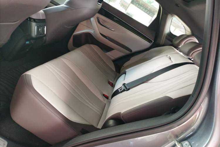 Used BYD Song PLUS New Energy 2025 DM-i Intelligent Driving 160KM Flagship Model
