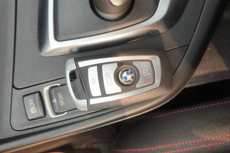 Used BMW 1 Series 2018 118i Sport Design Package
