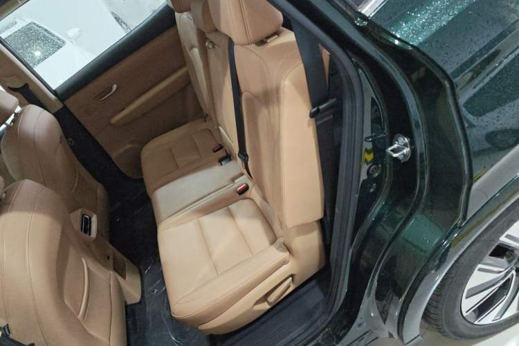 Used  E5 PLUS 2025 120km Standard Travel Custom Edition 7 Seats
