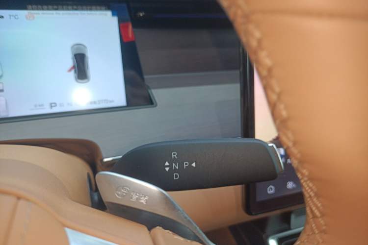 Used BYD Han L 2025 EV Four-Wheel Drive LiDAR Flagship Model
