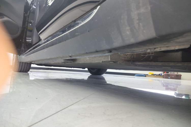 Used Hongqi E-QM5 2022 431 km Charge & Enjoy Edition
