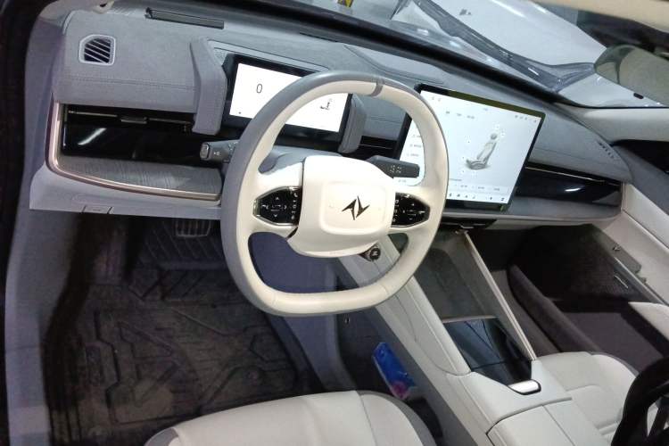 Used  eπ007 2024 Pure Electric 540 All-Wheel Drive Max Edition
