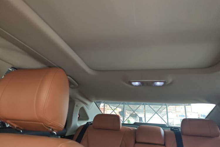 Used Geely Auto Emgrand GT 2016 1.8T Zunya Model
