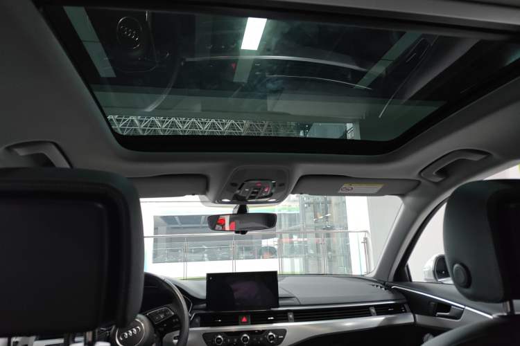 Used Audi A4L 2020 40 TFSI Fashionable and Elegant Model