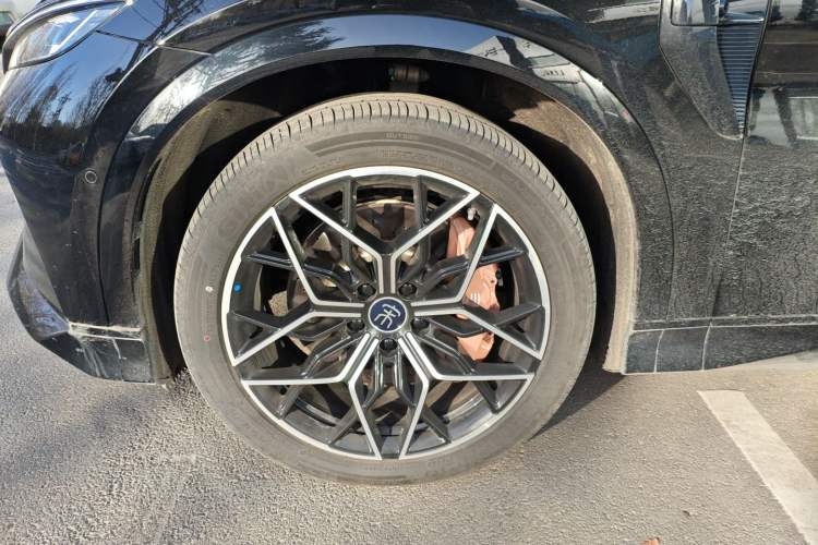 Used BYD Song L EV 2025 Intelligent Driving Version 602 km Range LiDAR-equipped All-Wheel-Drive Type