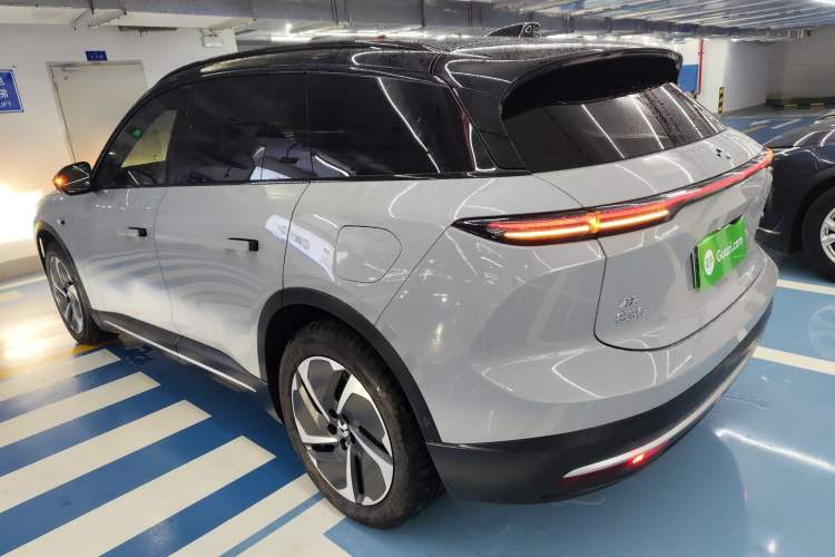 Used Nio ES6 2023 75 kWh
