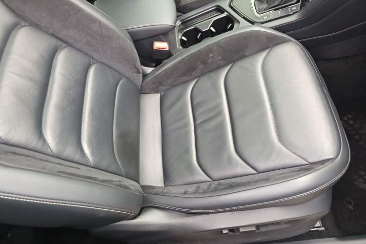 Used Volkswagen Tiguan L 2018 330TSI Automatic Two-Wheel Drive Luxury Edition
