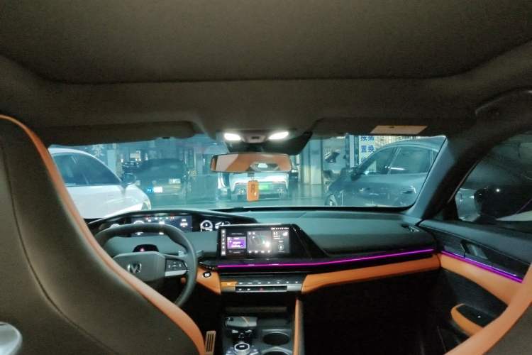 Used Changan UNI-V 2023 2.0T Leading-Speed Edition
