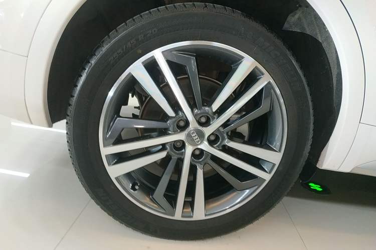 Used Audi Q5L 2020 Revised 40 TFSI Prestige Edition
