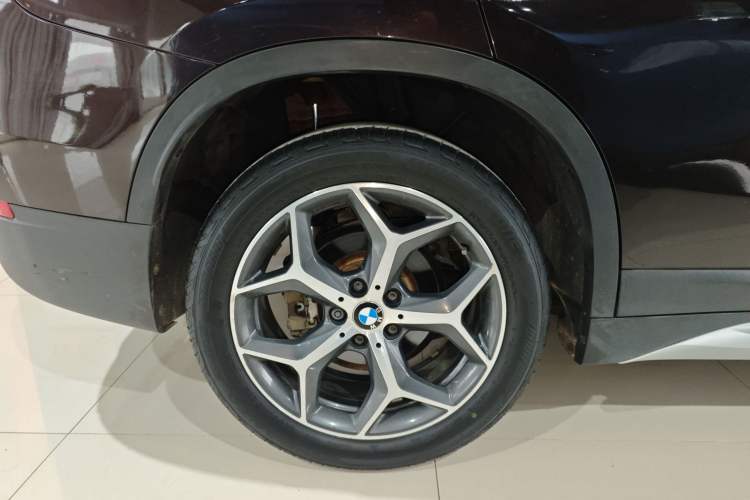 Used BMW X1 2016 sDrive18Li Luxury Model
