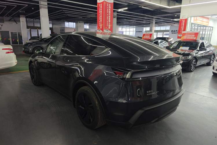 Used Tesla Model Y 2025 Long-Range All-Wheel Drive First Edition