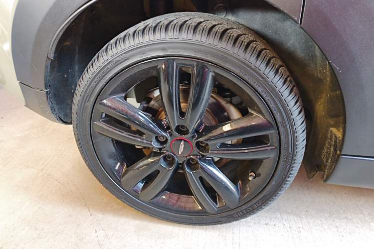 Used  MINI 2019 1.5T COOPER Racing Edition Five-Door Model
