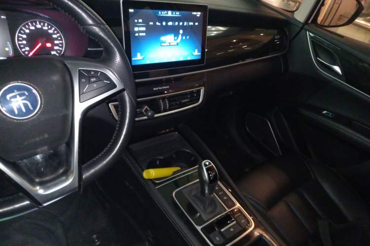 Used BYD Song MAX 2019 1.5T Automatic Smart Connect Ruiyi Sunroof Version 6 Seats China VI Standard
